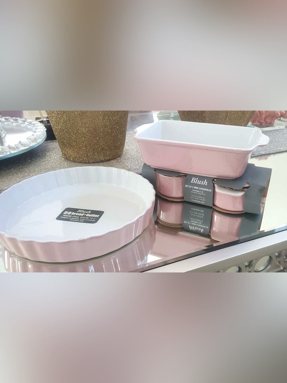 NWT Pastel pink bakeware Bundle 4 pcs